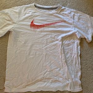 Kid’s Nike Swoosh Tee (Size L)